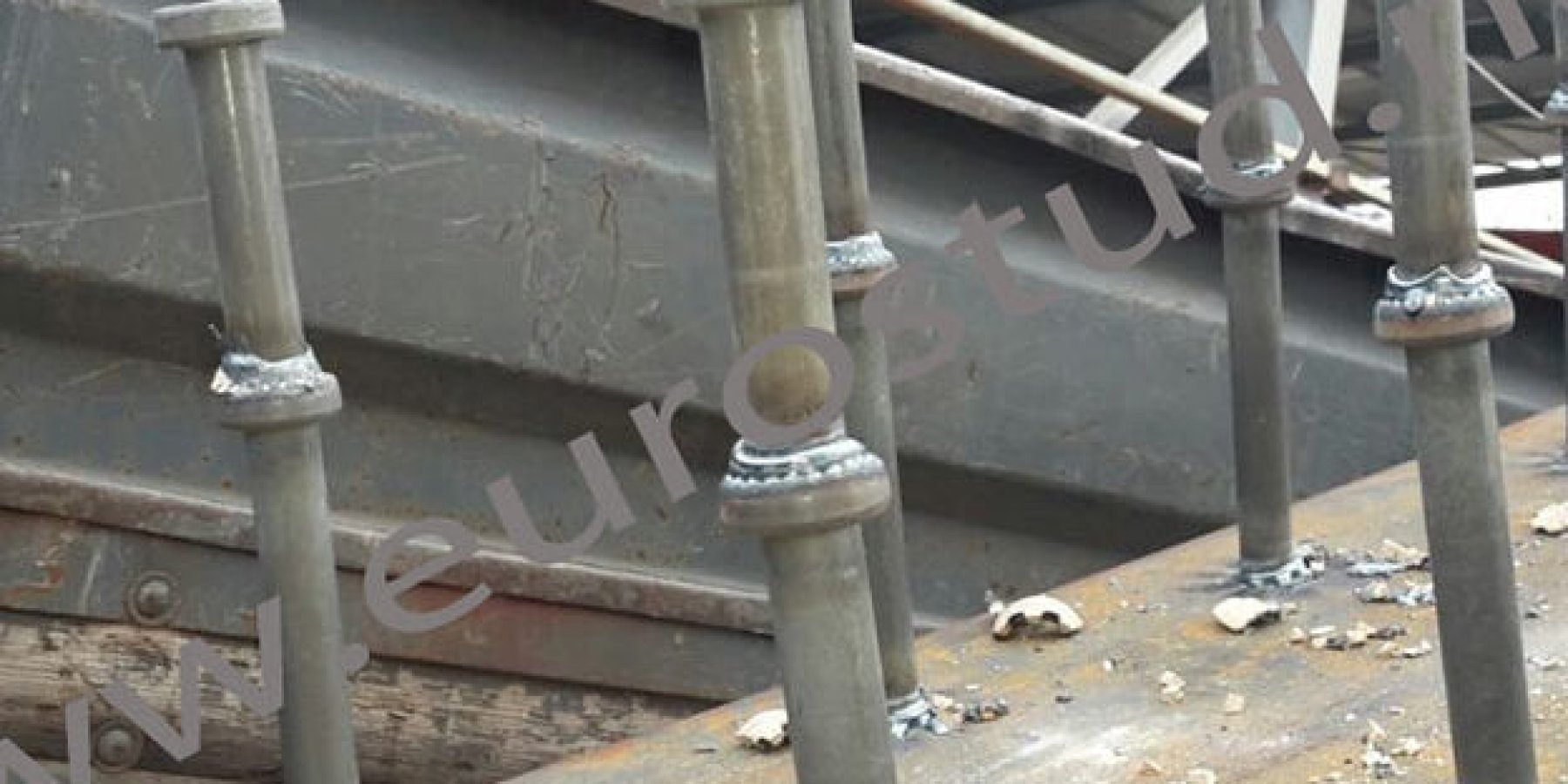 Üst Üste Stud Çivisi Uygulama Teknikleri